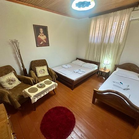Grandpas House Hotel Gjirokaster Ngoại thất bức ảnh