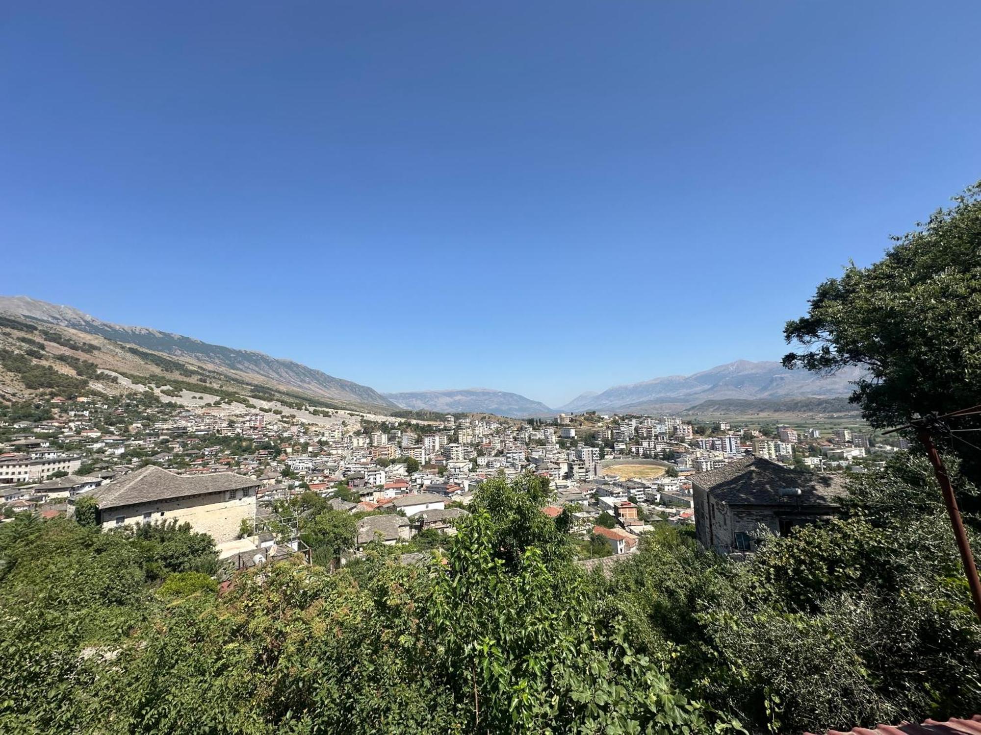 Grandpas House Hotel Gjirokaster Ngoại thất bức ảnh