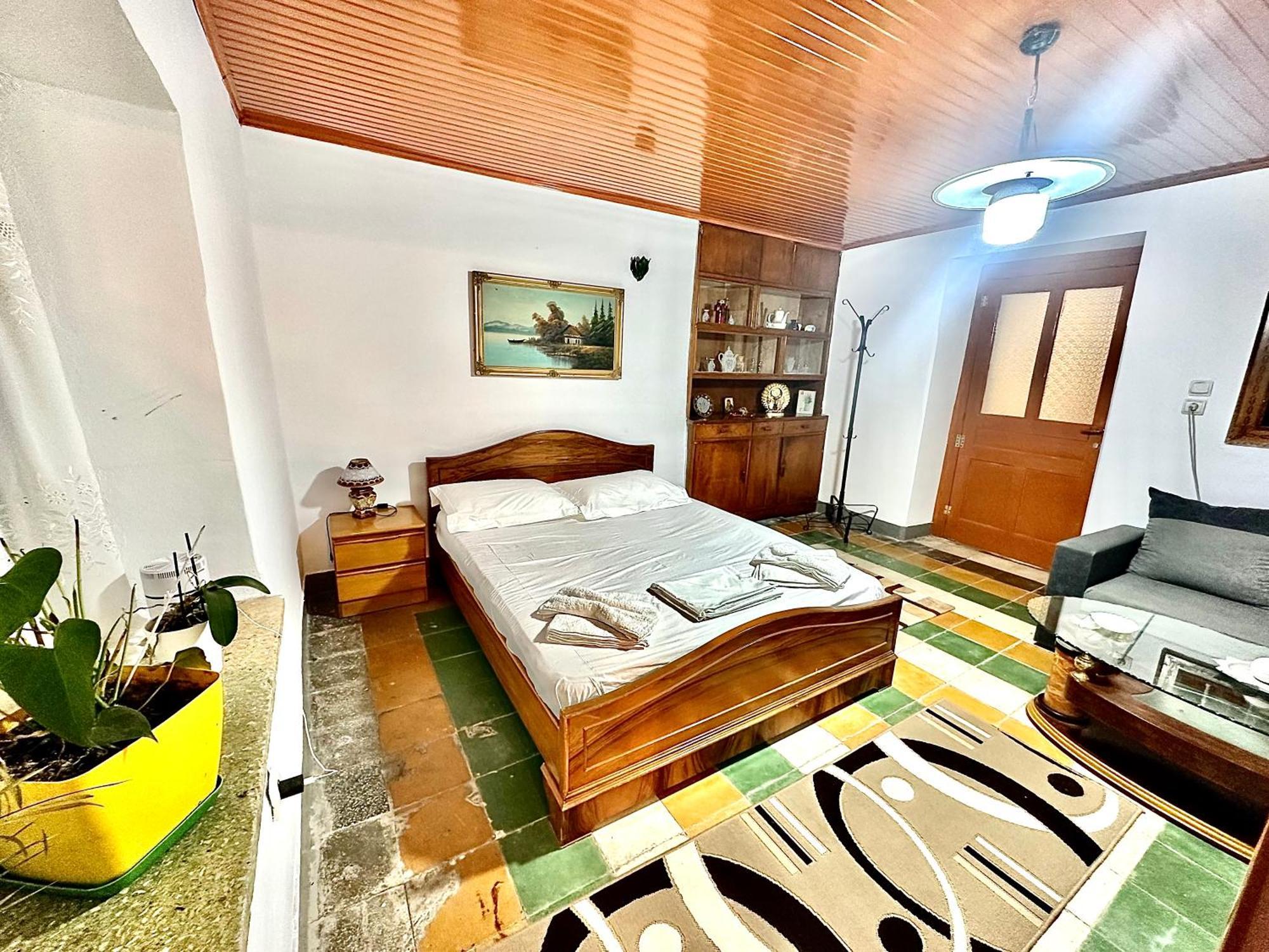 Grandpas House Hotel Gjirokaster Ngoại thất bức ảnh