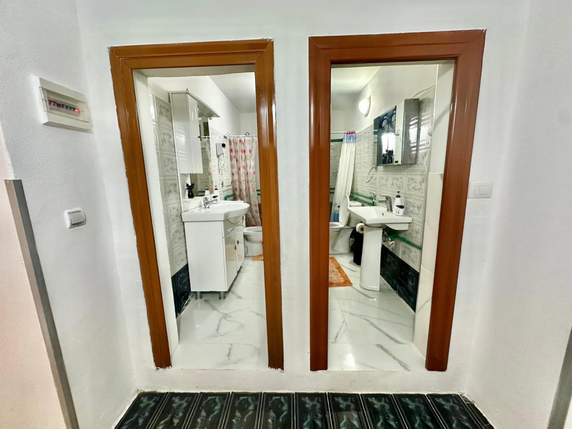 Grandpas House Hotel Gjirokaster Ngoại thất bức ảnh