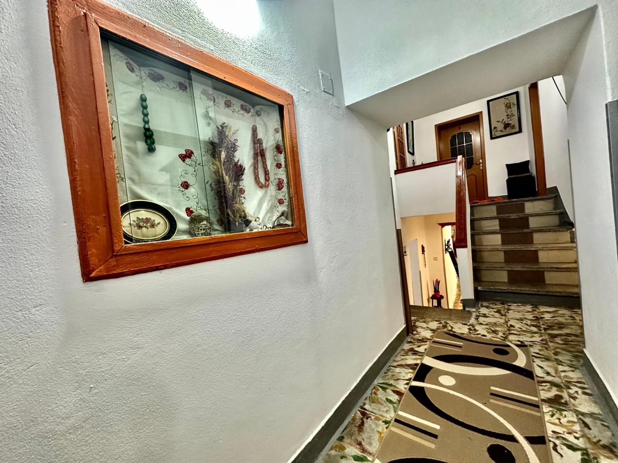 Grandpas House Hotel Gjirokaster Ngoại thất bức ảnh