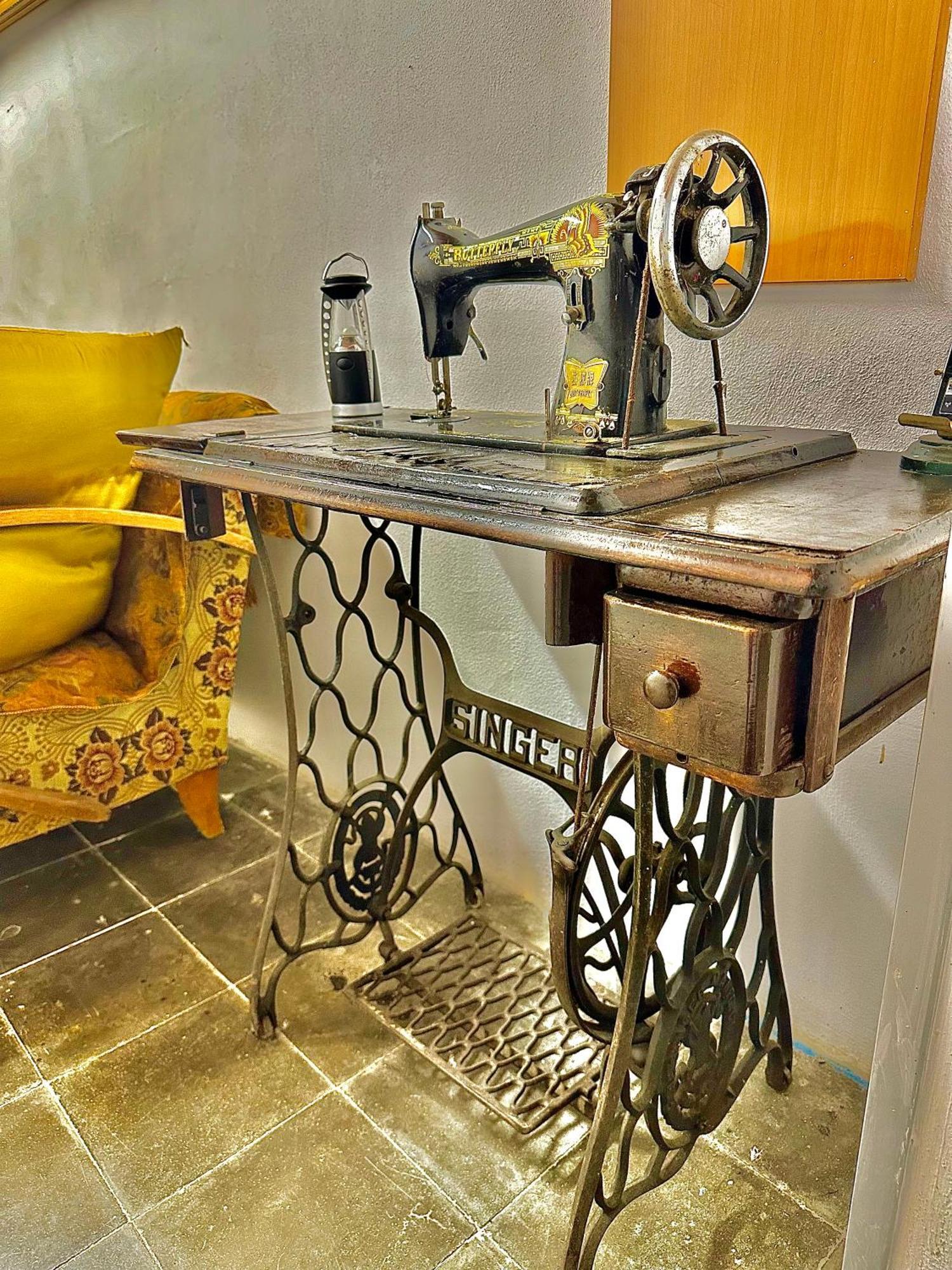 Grandpas House Hotel Gjirokaster Ngoại thất bức ảnh