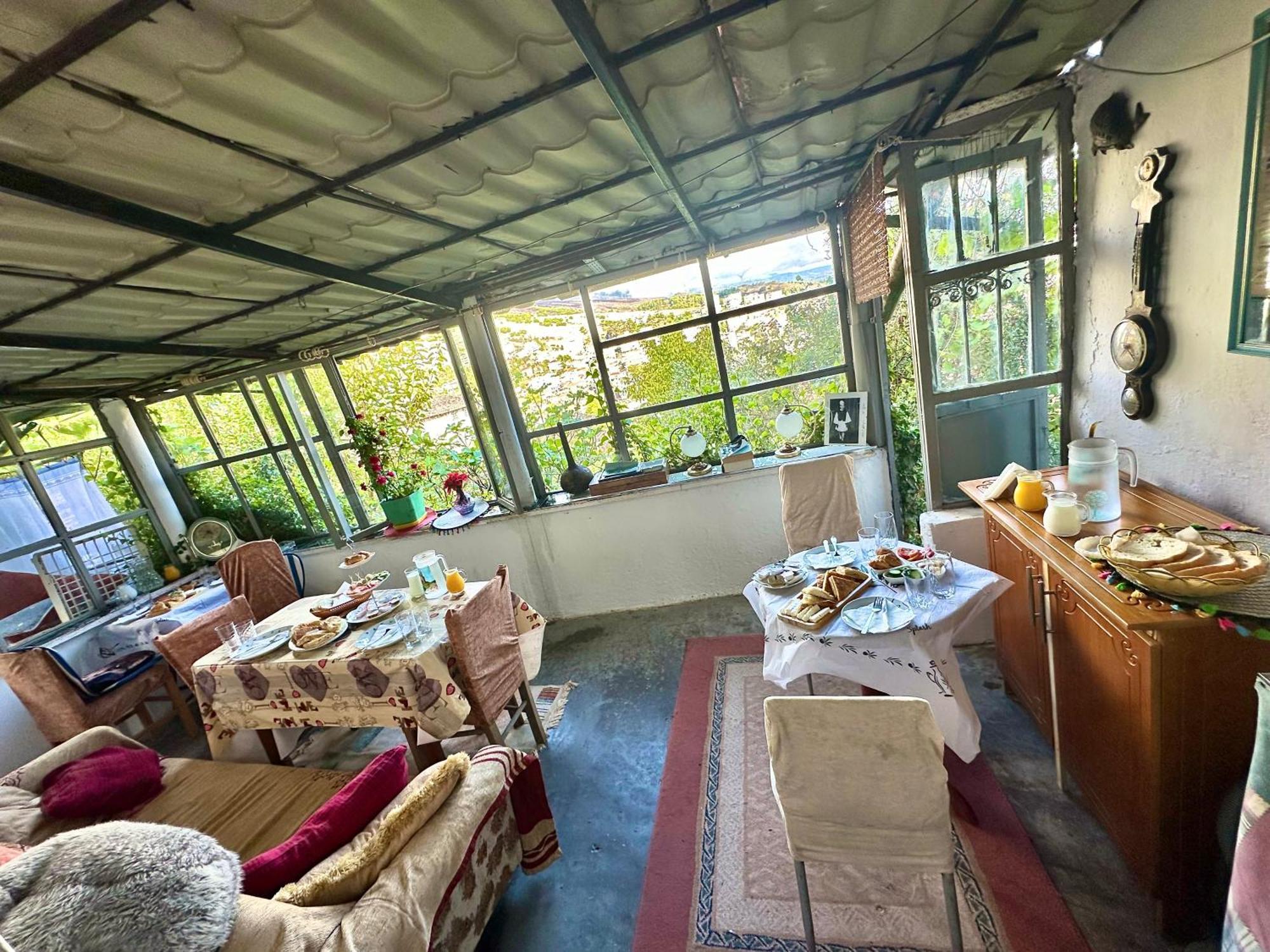 Grandpas House Hotel Gjirokaster Ngoại thất bức ảnh